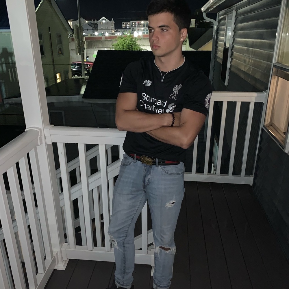 Meet your Posher, Daniel